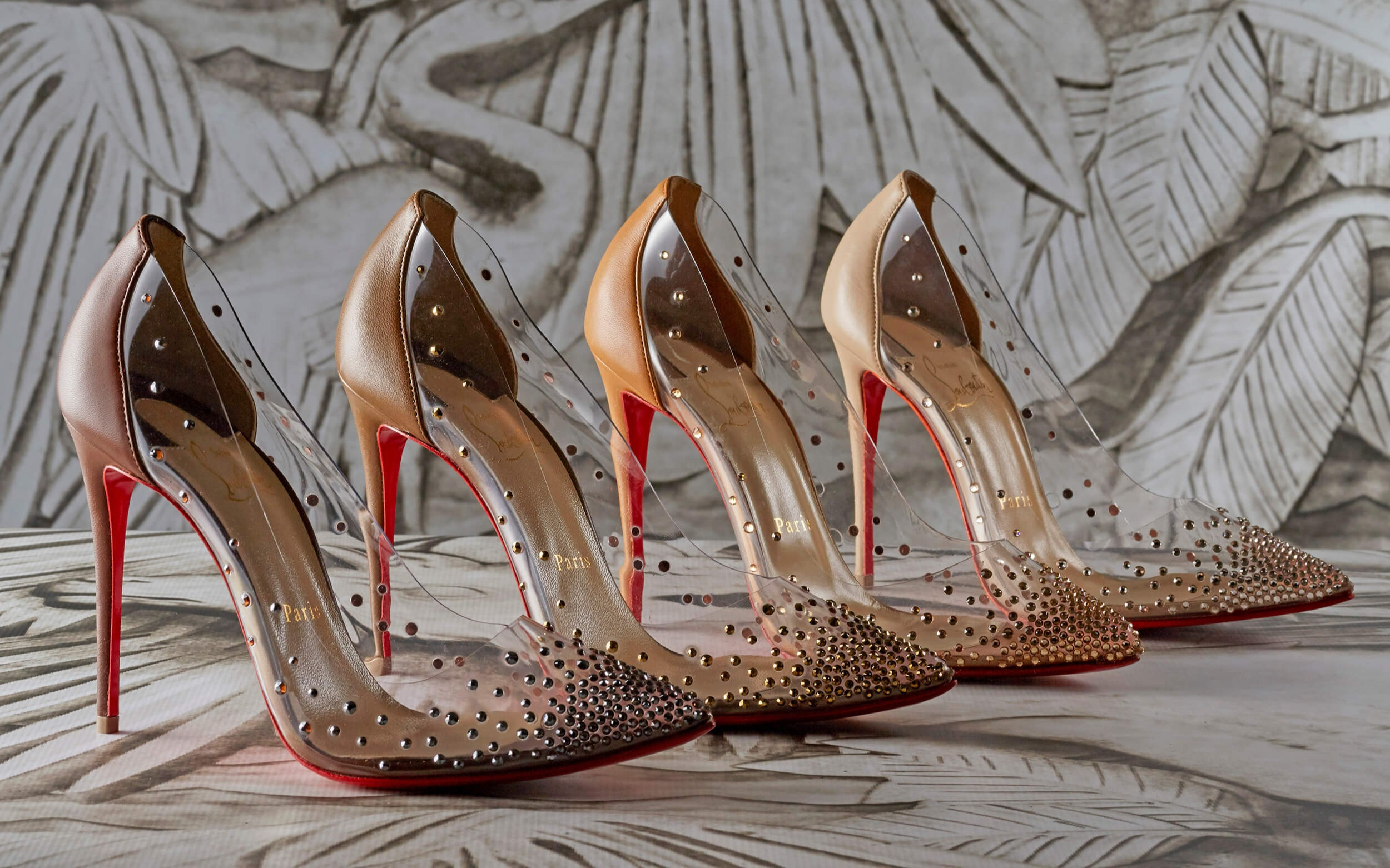 Louboutin giày cao gót thiết kế tinh xảo