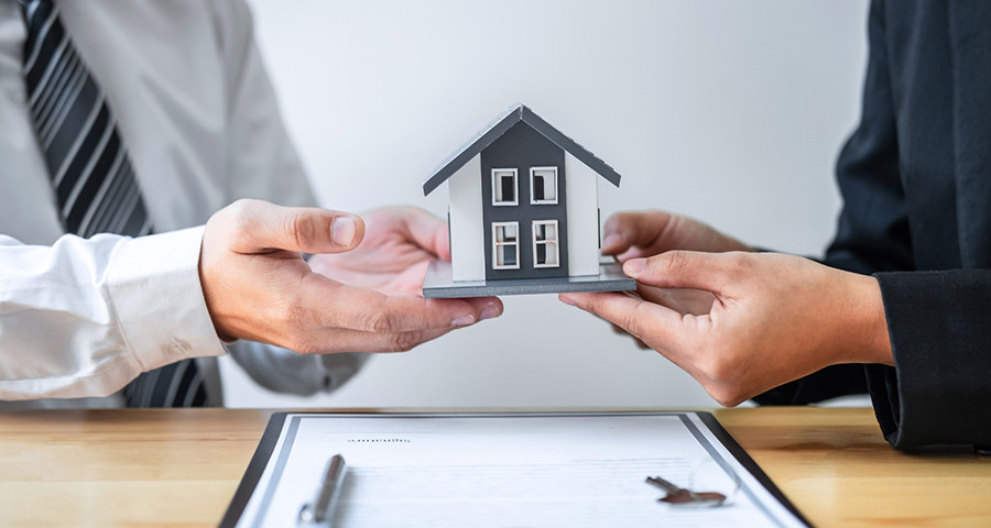 Luật pháp và các câu hỏi về mua bán nhà giấy tay