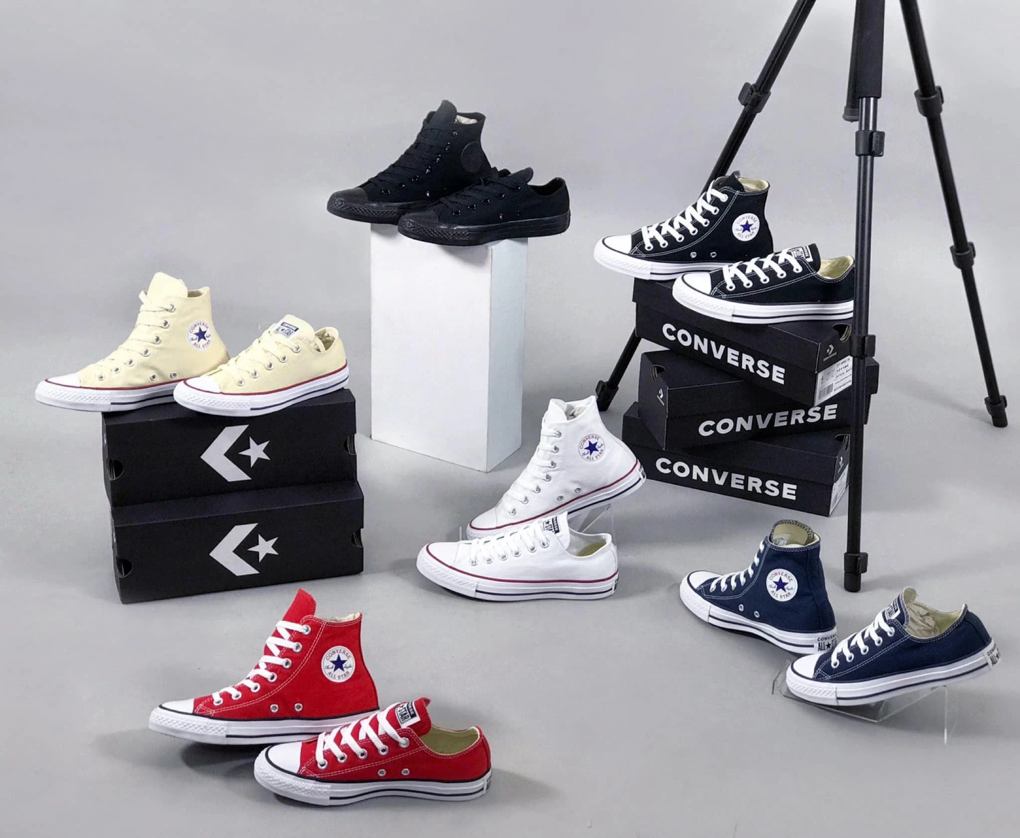 Mặt tiền Store CONS, một shop giày sneaker Nha Trang chuyên Converse
