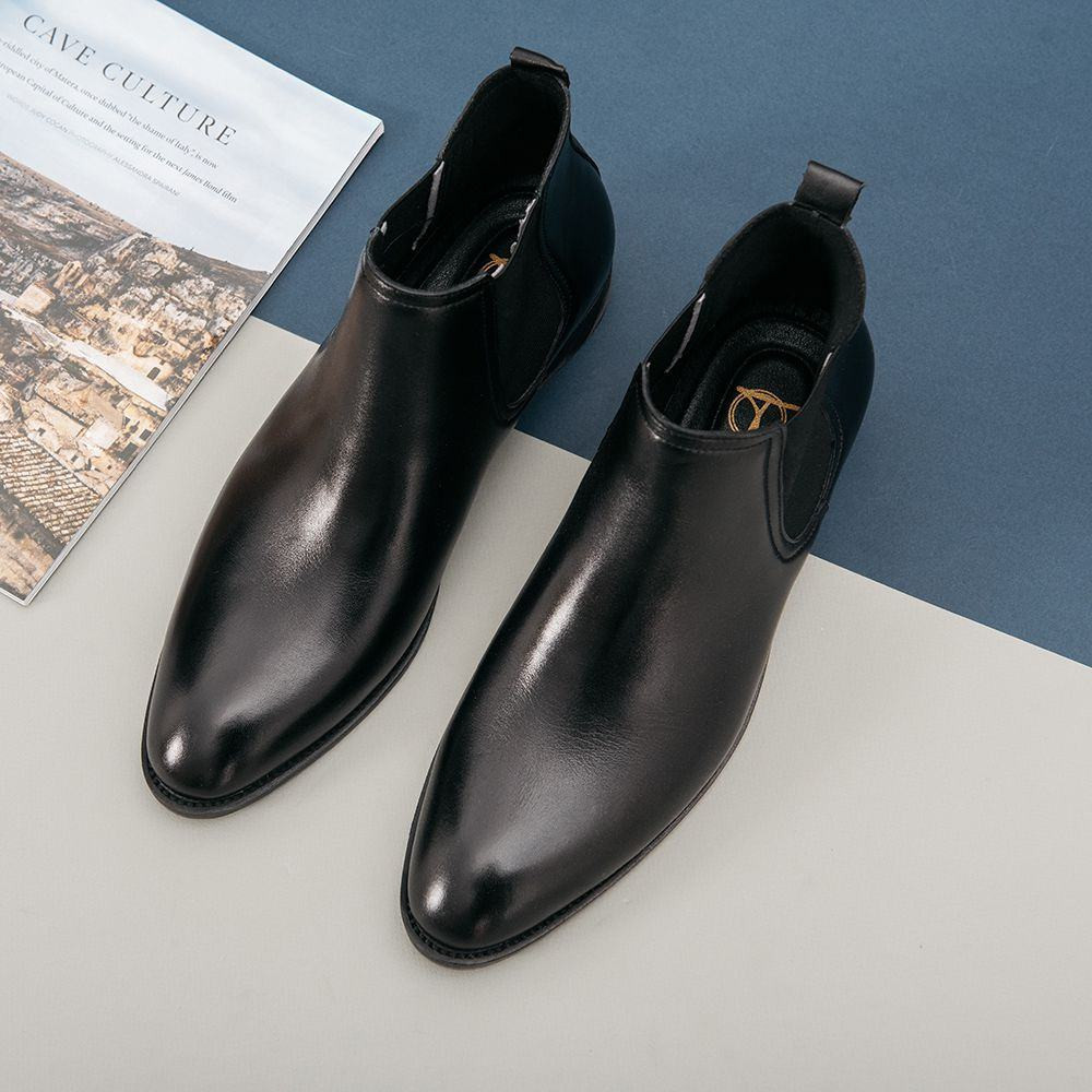 mau giay chelsea boot nam da den thoi trang