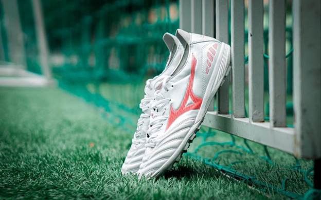 Mizuno Morelia Neo 3 TF - Phù hợp với sân cỏ nhân tạo