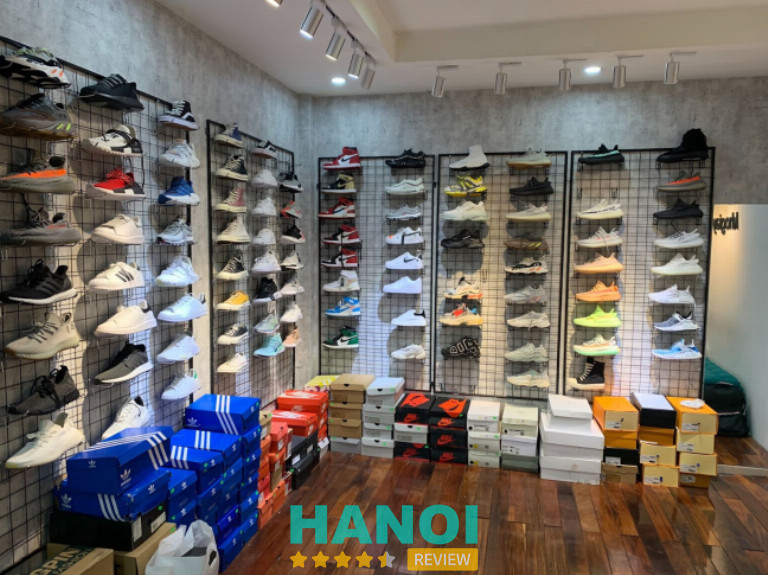 MR Shop - cửa hàng giày thể thao uy tín