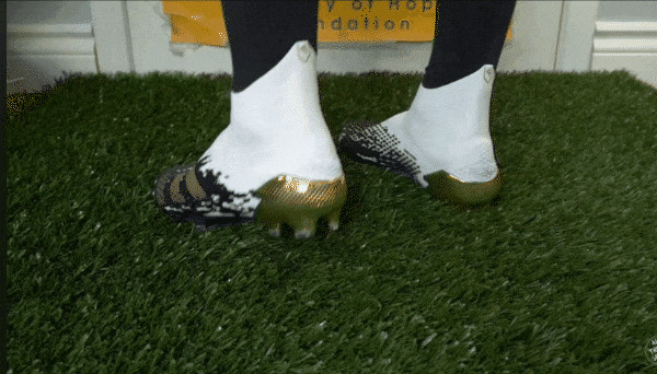 Mua giày đá bóng Adidas Predator Mutator 20 chính hãng