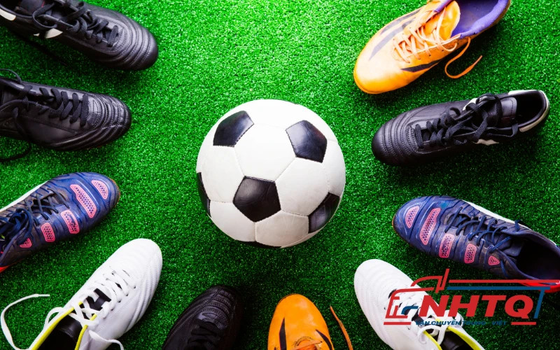 Những lưu ý quan trọng khi nhập khẩu giày đá bóng từ Trung Quốc