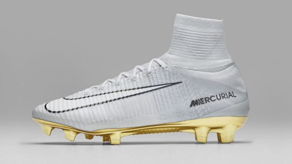 Nike Mercurial Superfly CR7 Victorias - Vinh quang của Ronaldo trong năm đặc biệt