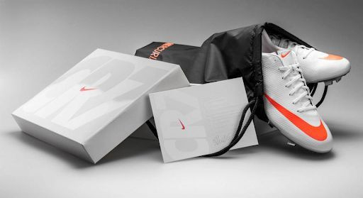 Nike Mercurial Vapor 7 CR SE kỷ niệm thành tích ghi bàn của CR7