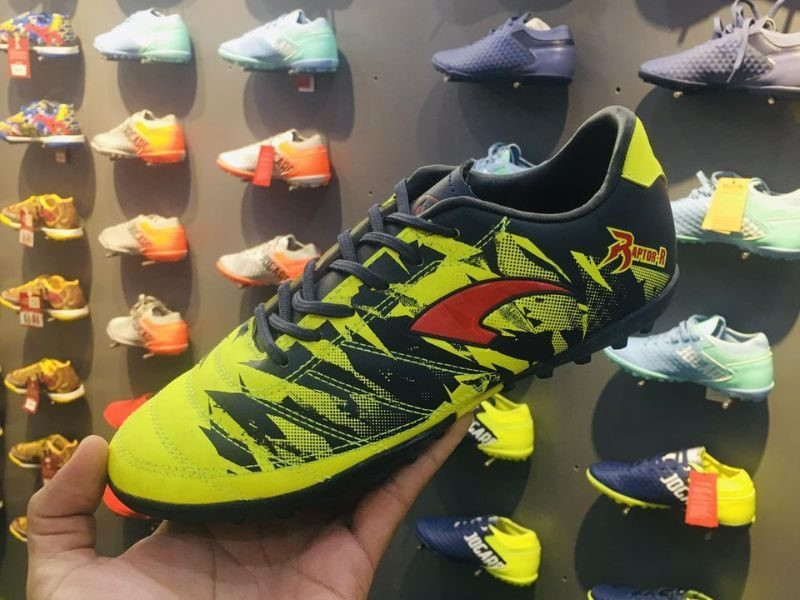 PADO Sport với những mẫu giày đá bóng chất lượng cao