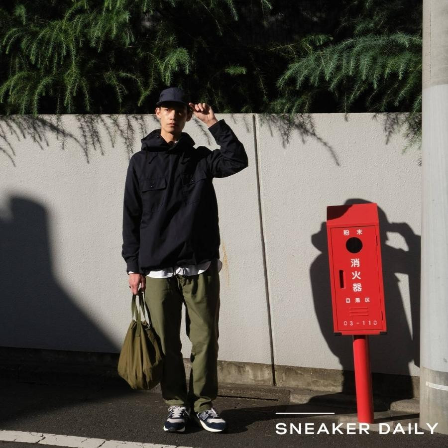 phiên bản mẫu giày New Balance 580 đa năng