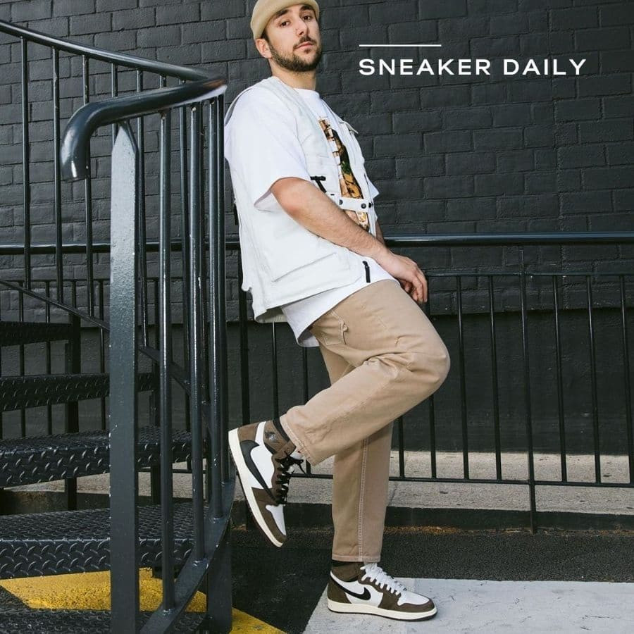 Phối đồ với giày Nike Air Jordan 1 Travis Scott cá tính và thời trang