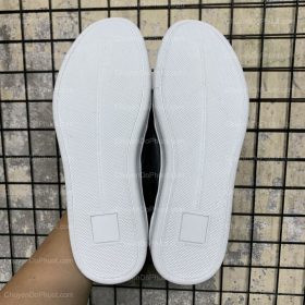 quá trình thay đế giày sneaker boot nam bị mòn