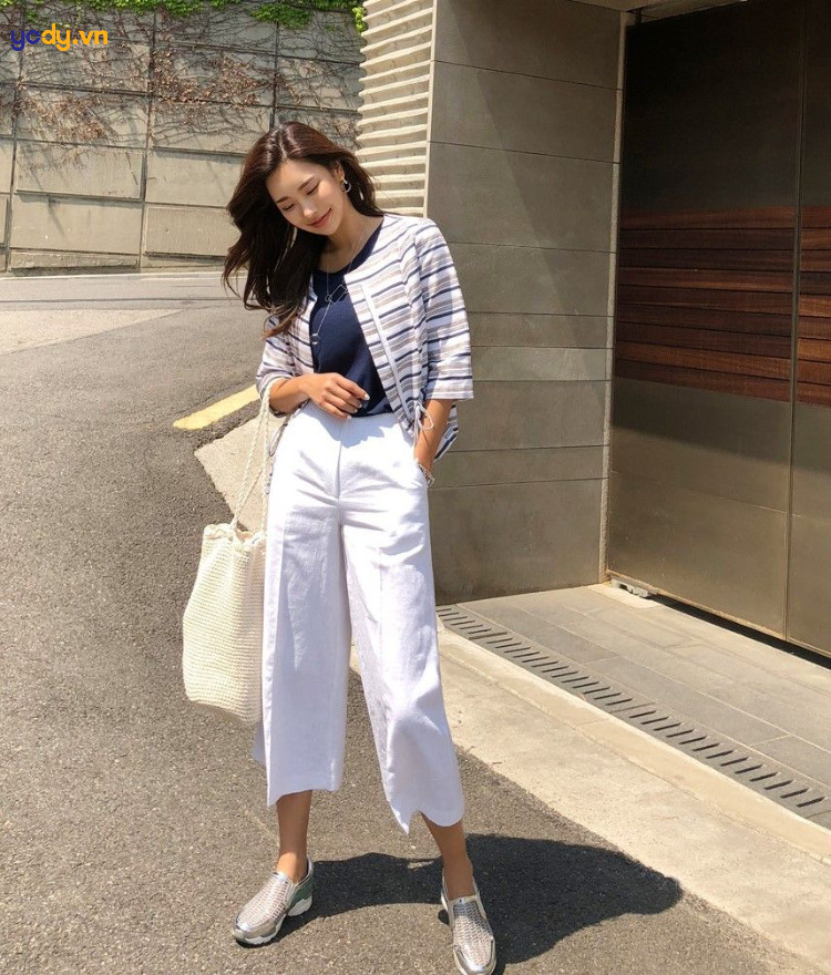 Quần culottes vải phối cùng giày thể thao YODY giúp hack dáng hiệu quả