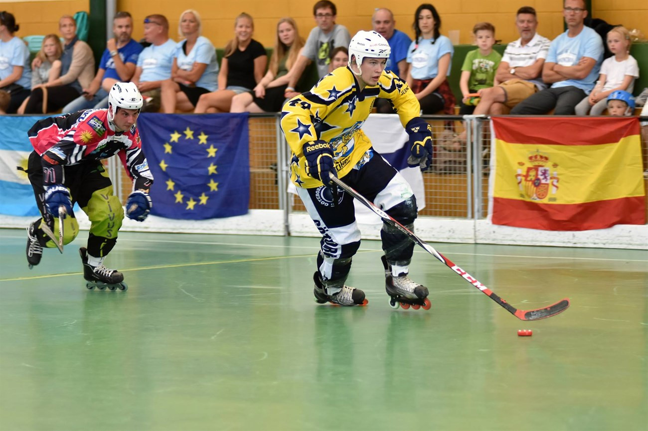 Roller Hockey tích hợp patin với các môn thể thao khác