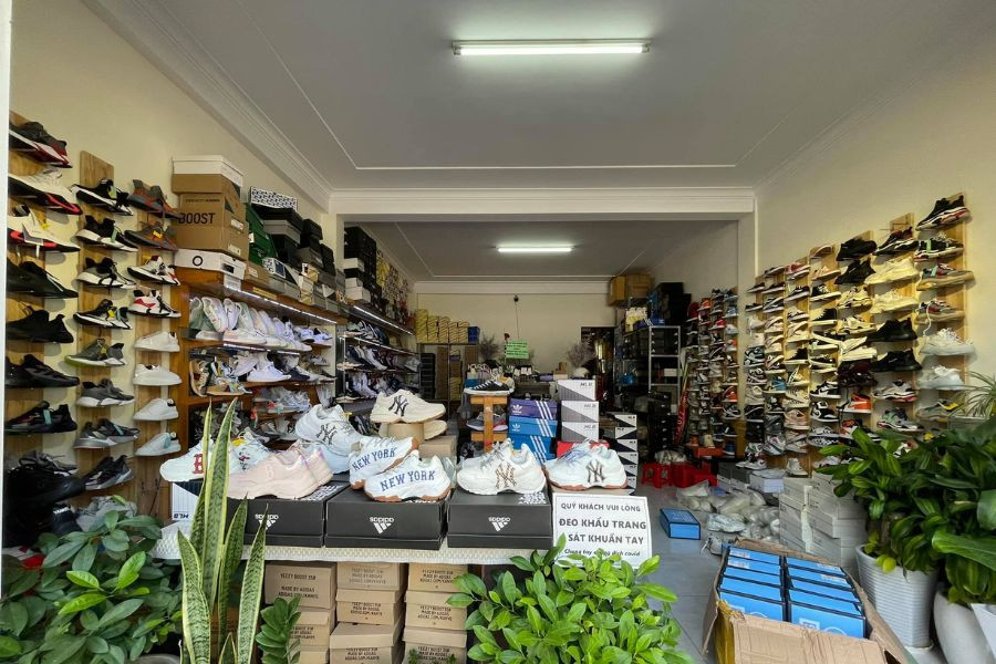 Shop Đi Là Mê Đà Lạt cung cấp đa dạng giày thể thao nam nữ