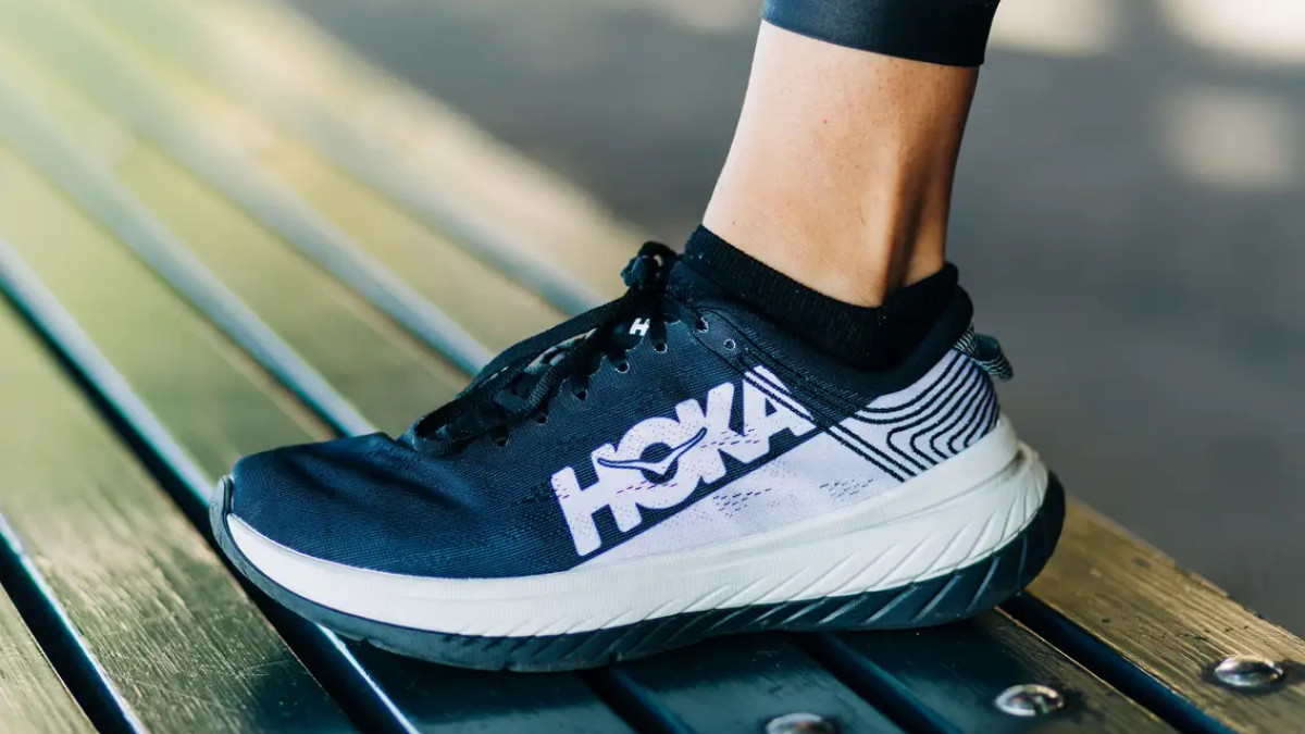 Bảng Size Giày Hoka Chuẩn Xác Nhất Cho Mọi Người Chạy Bộ