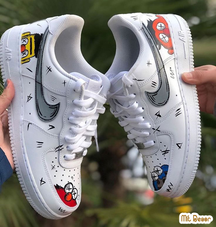Trang trí giày thể thao trẻ em Nike với họa tiết đáng yêu
