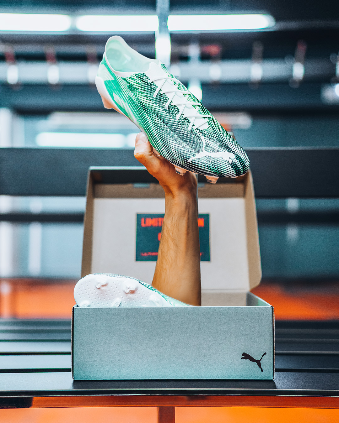 Trọng lượng siêu nhẹ 90 gram của đôi giày đá bóng Puma Ultra SL 21