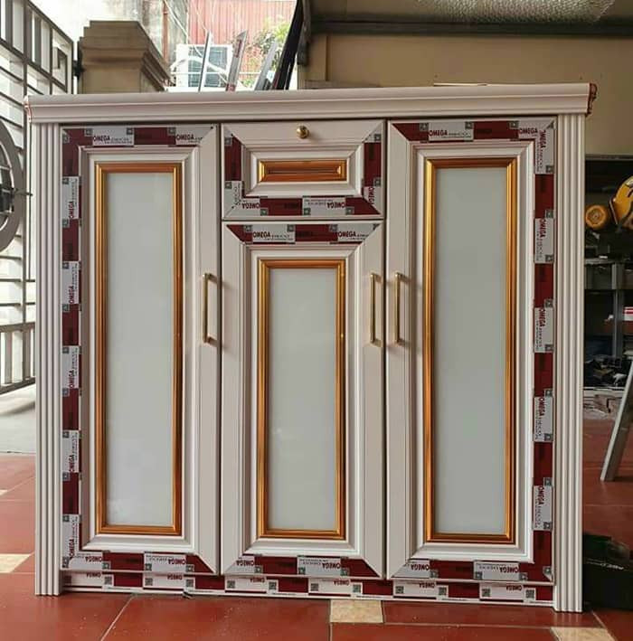 Tủ nhôm đựng giày dép nội thất màu trắng hiện đại