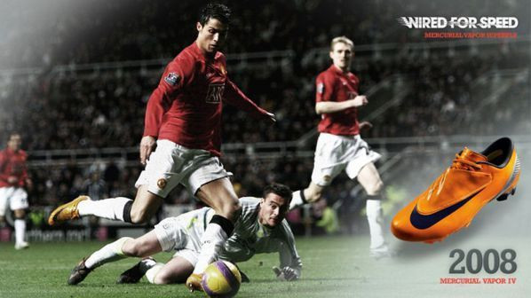 Giày đá bóng Nike Mercurial Vapor 4 màu cam huyền thoại của CR7