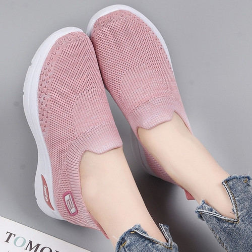 Giày thể thao nữ slip-on cổ chun màu đen