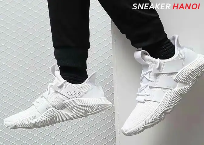 Top 15+ Đôi Giày Sneaker Trắng Nam Kinh Điển: Lựa Chọn Trường Tồn Cùng Thời Gian