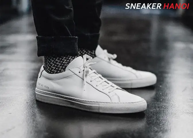 Top 15+ Đôi Giày Sneaker Trắng Nam Kinh Điển: Lựa Chọn Trường Tồn Cùng Thời Gian