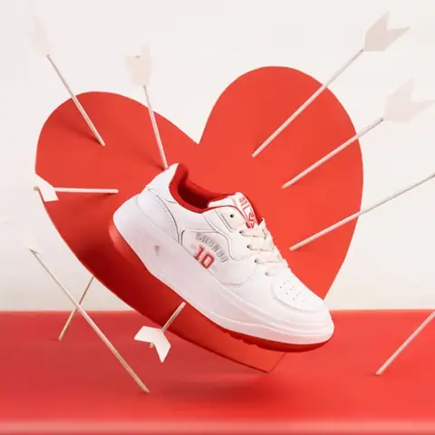 Top 7 Đôi Giày Sneaker Tặng Nhau Mùa Valentine Đáng Mua Nhất 2026