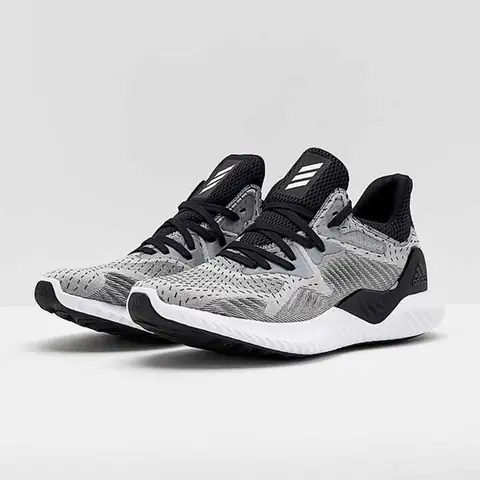 Đánh Giá Adidas Alphabounce Rc: Liệu Có Xứng Đáng Là "gà Chiến" Trong Phân Khúc Giày Chạy Bộ Nam?