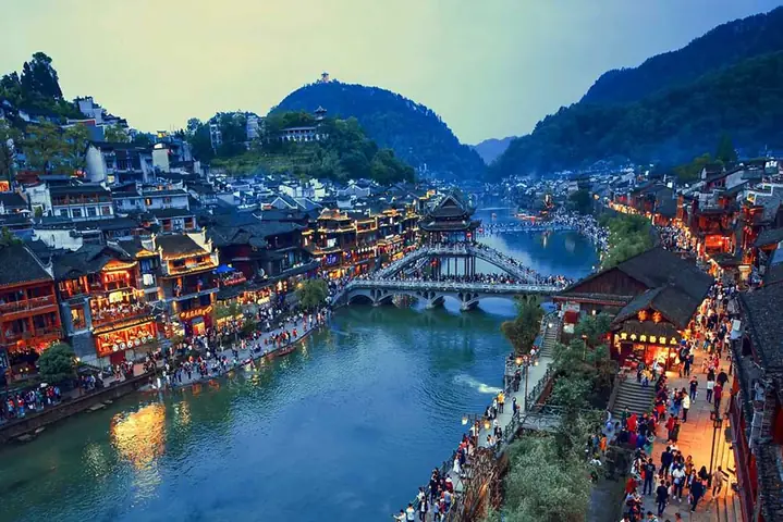 Top 5+ Nguồn Hàng Giày Dép Quảng Châu Giá Sỉ, Uy Tín Tại Hà Nội