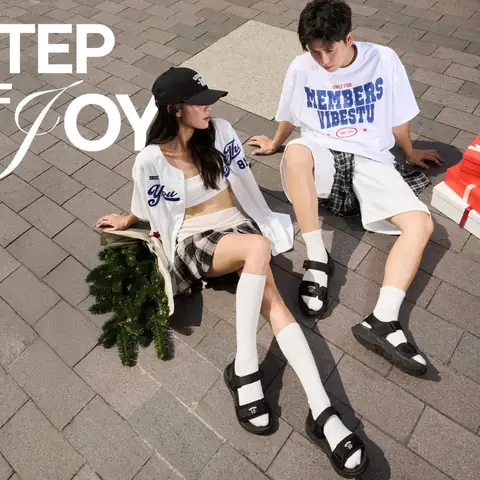 Bàn Chân To Mẫm Nên Chọn Giày Sandal Nào? Top 5 Dòng Sản Phẩm Cân Nhẹ Cảm Giác