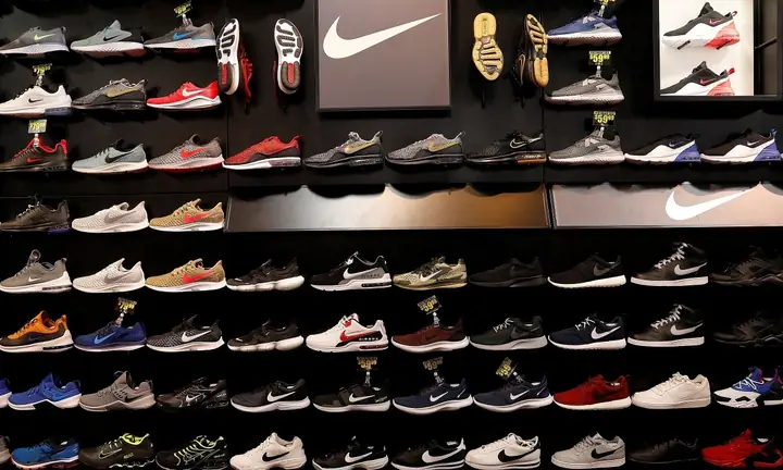 Top 5 Địa Chỉ Bán Giày Nike Giảm Giá Thứ 6 Uy Tín Tại Cầu Giấy