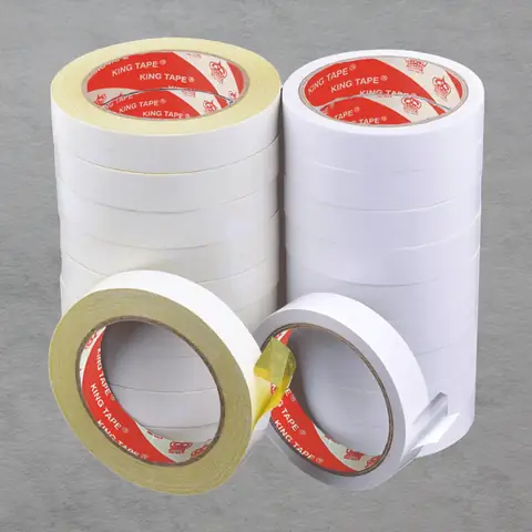 Phân Tích Hiện Tượng 'bị Ô Tô Đâm Cực Mạnh Nhưng Chỉ Văng Giày': Giải Mã Khoa Học Đằng Sau Những Tai Nạn Hy Hữu