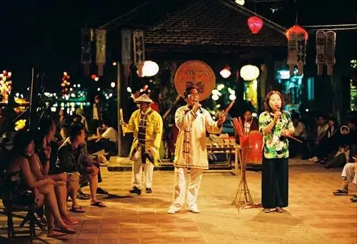 Khám Phá Ý Nghĩa & Các Bói Bài Chòi Tám Tiền Giày Sáu Tiền Trong Văn Hóa Dân Gian