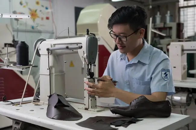Top 10 Xưởng Sản Xuất Giày Da Uy Tín Nhất Tại Nghệ An (cập Nhật 2026)