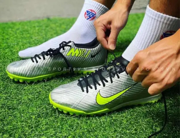 Top 7+ Hãng Giày Đá Bóng Ít Ai Biết Nhưng Chất Lượng Vượt Trội Top 7+ Hãng Giày Đá Bóng Ít Ai Biết Nhưng Chất Lượng Vượt Trội