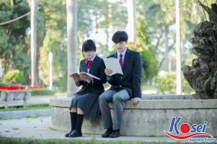 Khám Phá Phong Cách & Quy Tắc: Các Loại Giày Của Học Sinh Nhật Bản