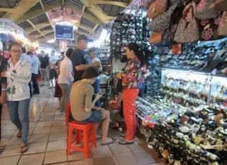 Top 10 Mối Sỉ Giày Dép Chợ Tân Bình Uy Tín, Giá Cạnh Tranh Nhất 2026
