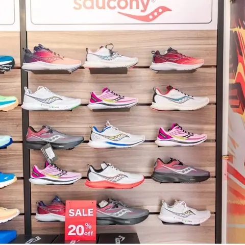Top 10 Shop Bán Giày Chính Hãng Ở Tphcm Uy Tín Nhất Hiện Nay Top 10 Shop Bán Giày Chính Hãng Ở Tphcm Uy Tín Nhất Hiện Nay