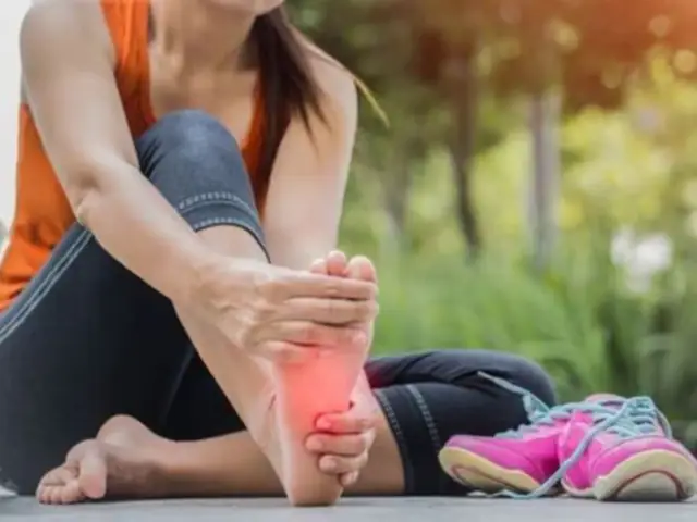 Cẩm Nang Chọn Giày Thể Thao Cho Nữ Chân To: Bí Quyết Tìm Đôi "chân Ái" Tôn Dáng