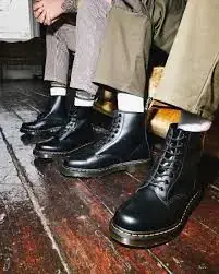 Cách Chọn Size Giày Dép Nam Hoàng Phúc Chuẩn Xác Cho Mọi Form Chân