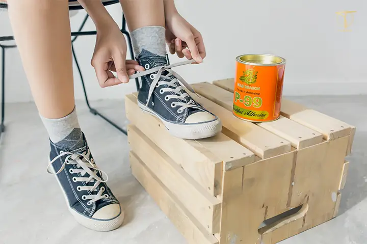 Cách Dán Đế Giày Cao Gót Bằng Keo Dán Sắt Chuẩn Xác, Bền Đẹp