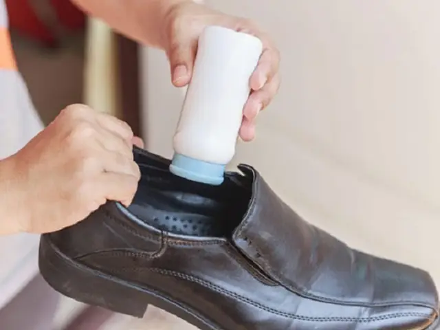 Cẩm Nang Làm Giày Mau Khô Trong 1 Đêm: 5 Phương Pháp Hiệu Quả Và Những Lưu Ý Vàng