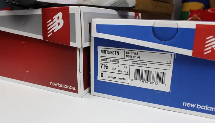 Cách Nhận Biết Giày New Balance Chính Hãng: Cẩm Nang Chi Tiết Cho Người Mua Sành Điệu Cách Nhận Biết Giày New Balance Chính Hãng: Cẩm Nang Chi Tiết Cho Người Mua Sành Điệu