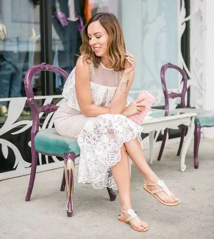 Gợi Ý 8+ Cách Phối Đồ Với Giày Sandal Đế Bệt Thêm Sành Điệu, Thời Thượng