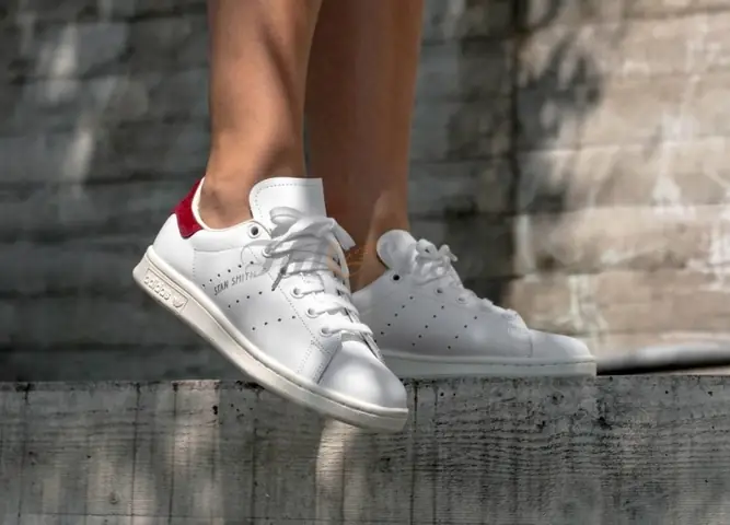 10+ Cách Phối Đồ Với Giày Stan Smith Nữ Đẹp, Cá Tính & Dễ Thương