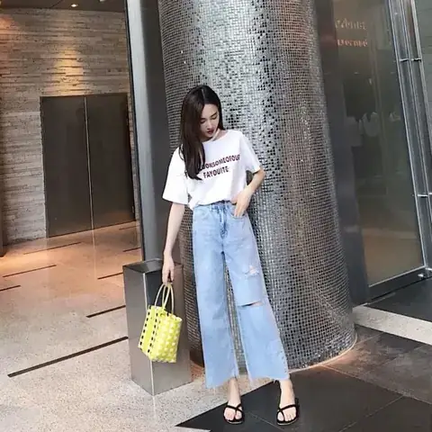 Cách Phối Quần Baggy Rách Với Giày Gì? 7+ Gợi Ý Phong Cách Đỉnh Cao Cho Giới Trẻ