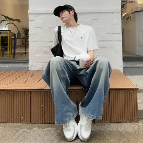 Cách Phối Sơ Mi Với Giày Sneaker Trắng Nam: Cẩm Nang Toàn Tập Cho Phái Mạnh