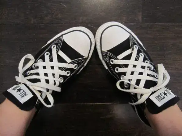Các Kiểu Thắt Dây Giày Converse 6 Lỗ Đẹp, Độc Và Lạ Nhất Hiện Nay