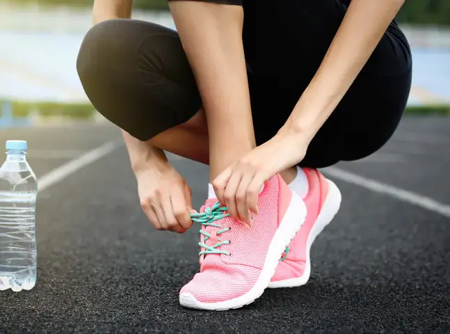 Cách Thắt Dây Giày Converse Cổ Cao Kiểu Ziczac