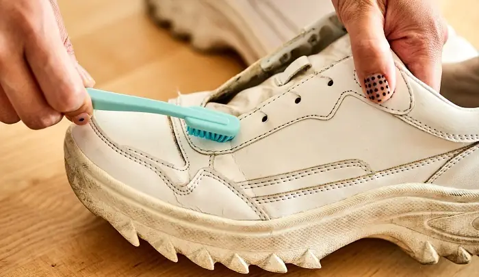 Các Bước Vệ Sinh Giày Thể Thao Chuẩn Nhất Tại Nhà