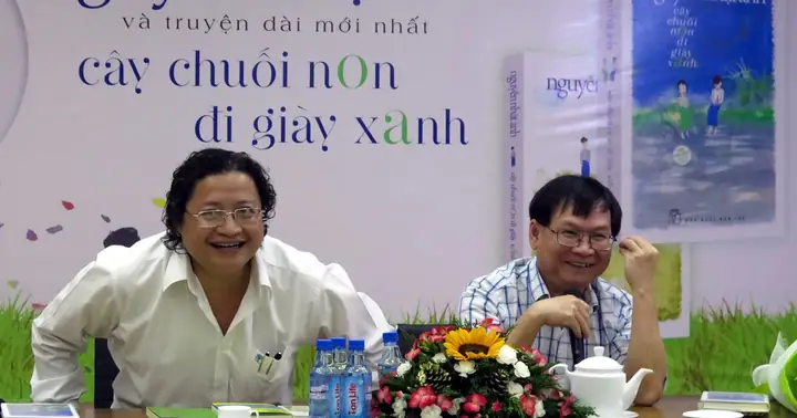 Cây Chuối Non Đi Giày Xanh: Nguồn Gốc Ý Tưởng, Phân Tích Ý Nghĩa Và Sức Hút Trong Văn Hóa Giải Trí